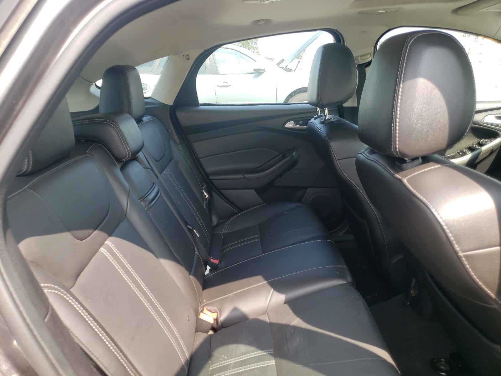 2013 FORD FOCUS SE - 1FADP3K27DL339958 — photo 6