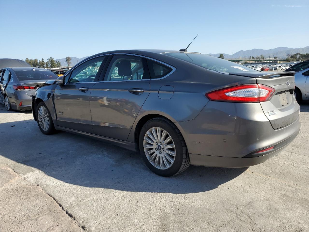2013 FORD FUSION TIT - 3FA6P0SU3DR332306 — photo 2