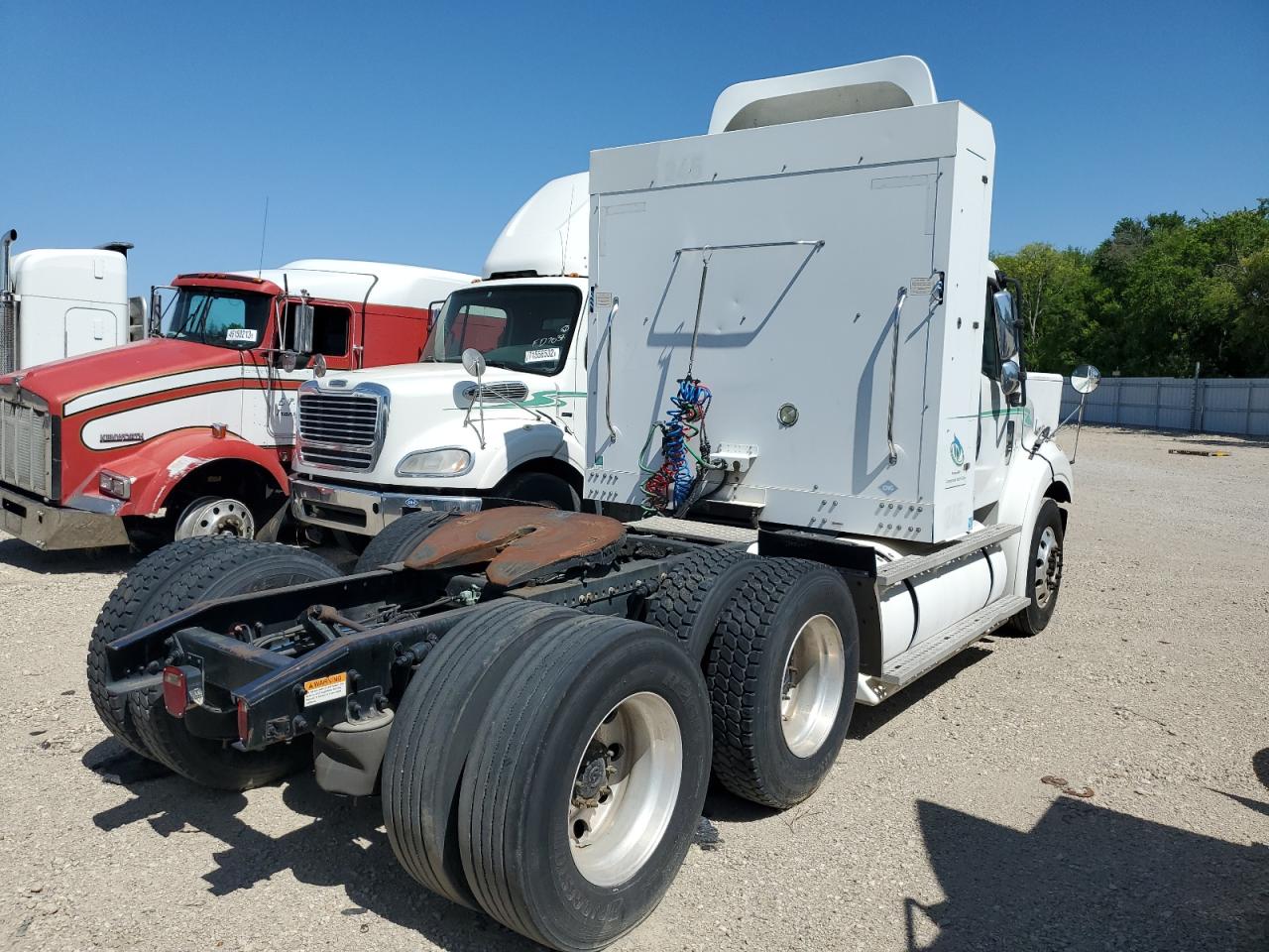2013 FREIGHTLINER M2 112 MED - 1FUJC5DXXDHFD6999 — photo 4