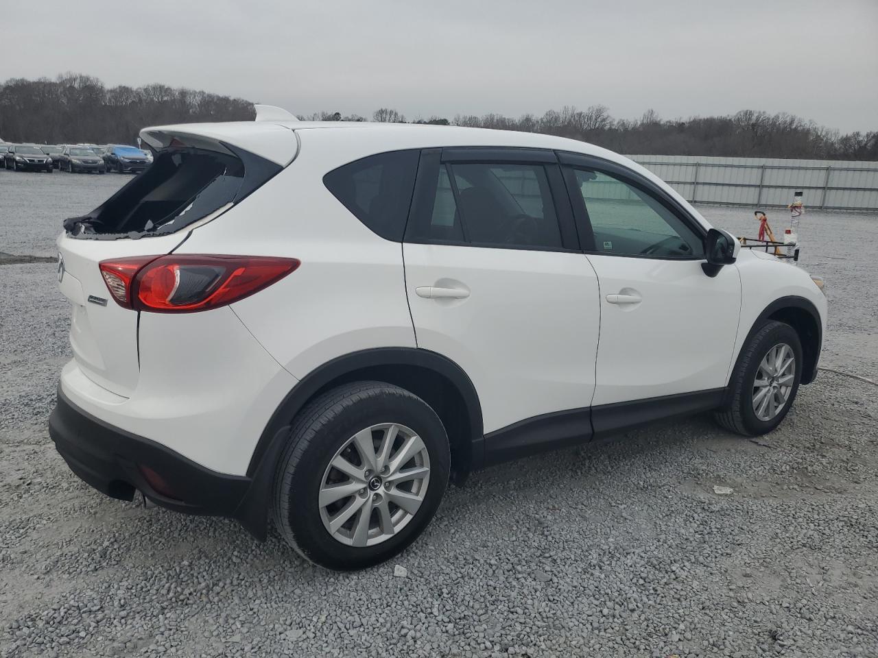 2013 MAZDA CX-5 TOURI - JM3KE4CE2D0152142 — photo 3