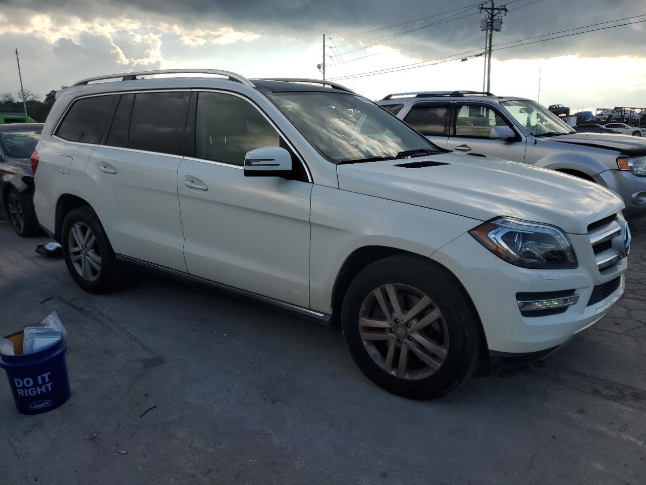 2013 MERCEDES-BENZ GL 450 4MA - 4JGDF7CE3DA164712 — photo 4