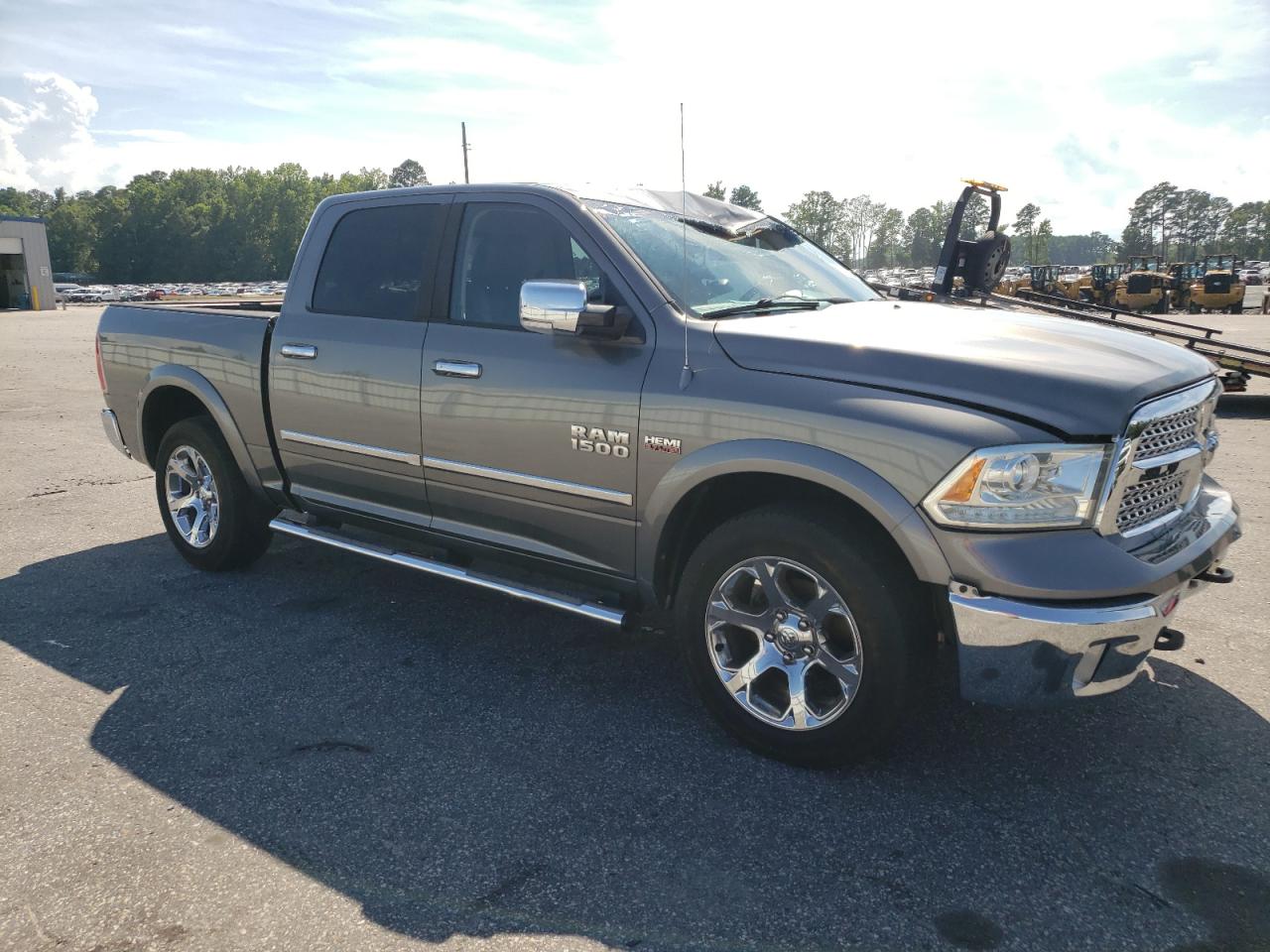 2013 RAM 1500 LARAM - 1C6RR7NT6DS670954 — photo 4