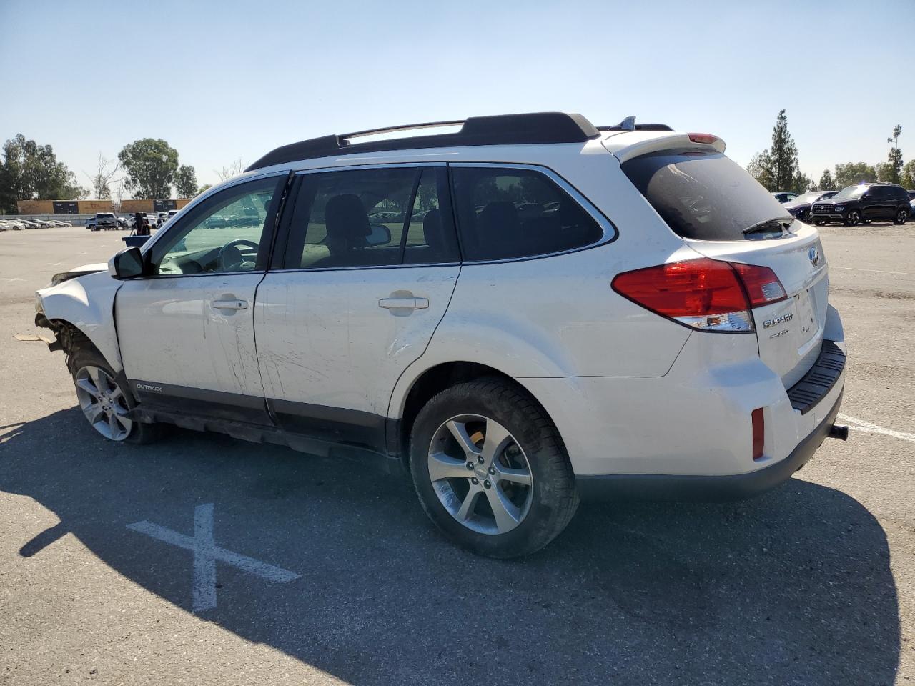 2013 SUBARU OUTBACK 2. - 4S4BRBKC4D3318589 — photo 2
