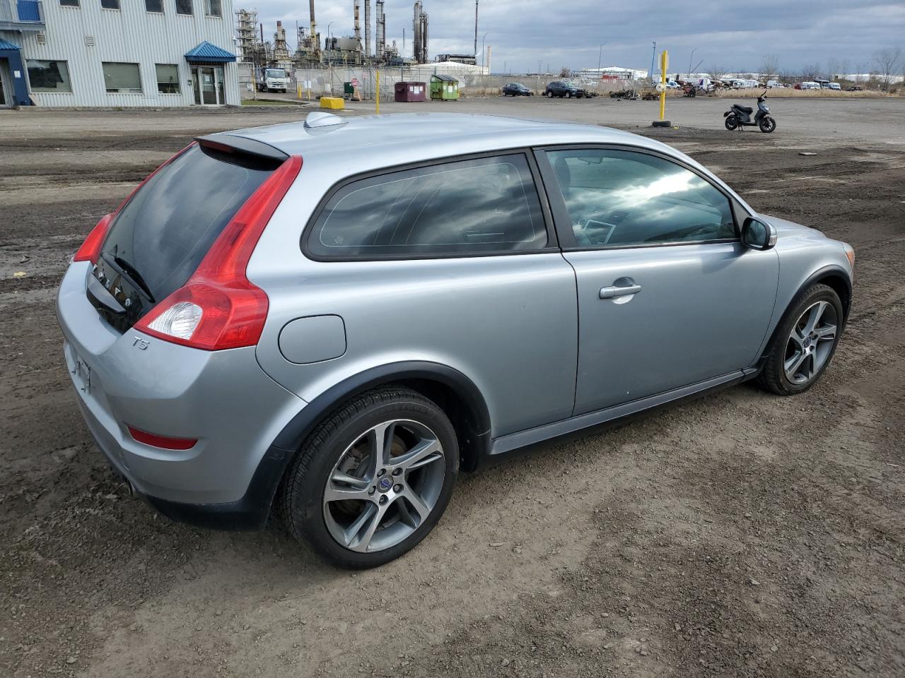 2013 VOLVO C30 T5 - YV1672MK2D2310295 — photo 3