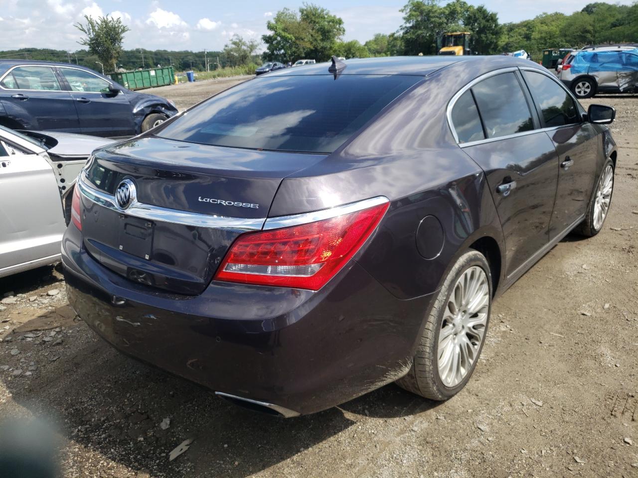 2014 BUICK LACROSSE T - 1G4GF5G35EF210507 — photo 4