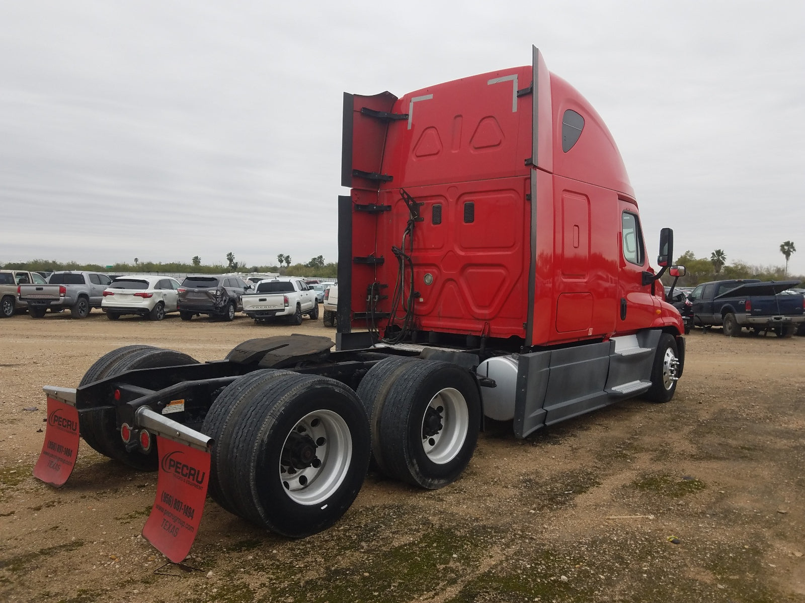 2014 FREIGHTLINER CASCADIA 1 - 1FUGGLD63ELFR7267 — photo 3