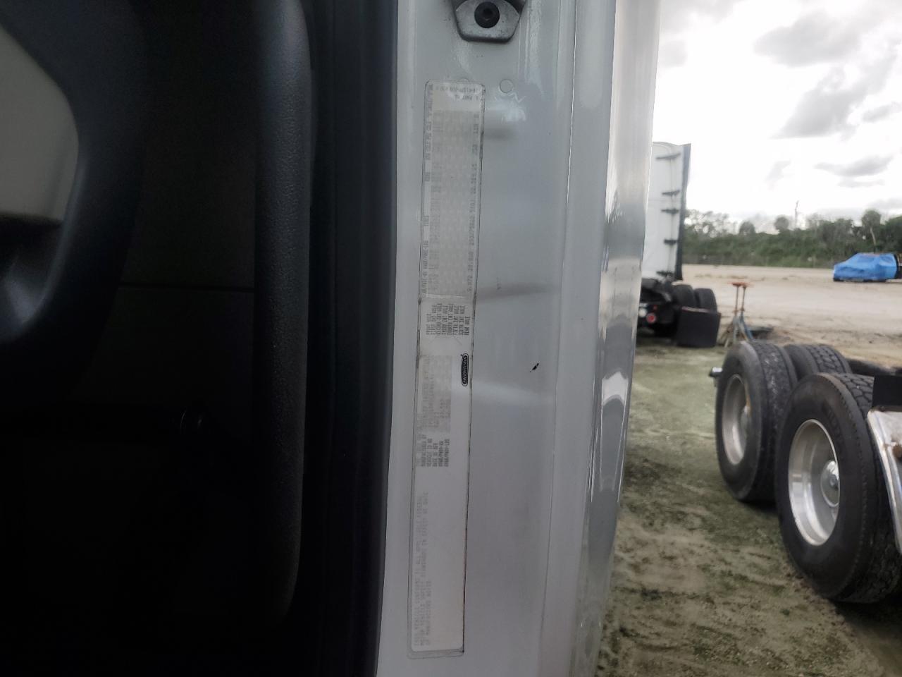 2014 FREIGHTLINER CASCADIA 1 - 1FUJGLDR0ELFH6646 — photo 10