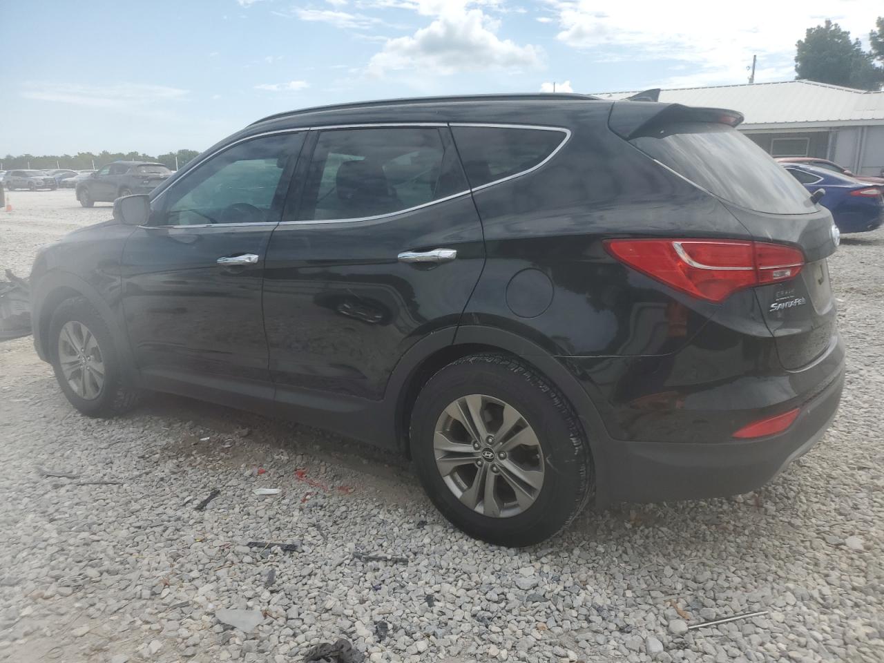 2014 HYUNDAI SANTA FE S - 5XYZU3LB1EG218489 — photo 2