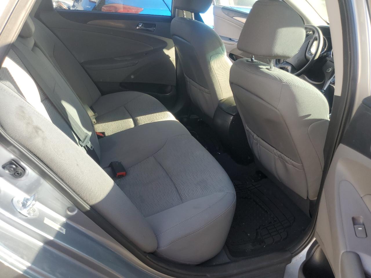 2014 HYUNDAI SONATA HYB - KMHEC4A40EA113448 — photo 10