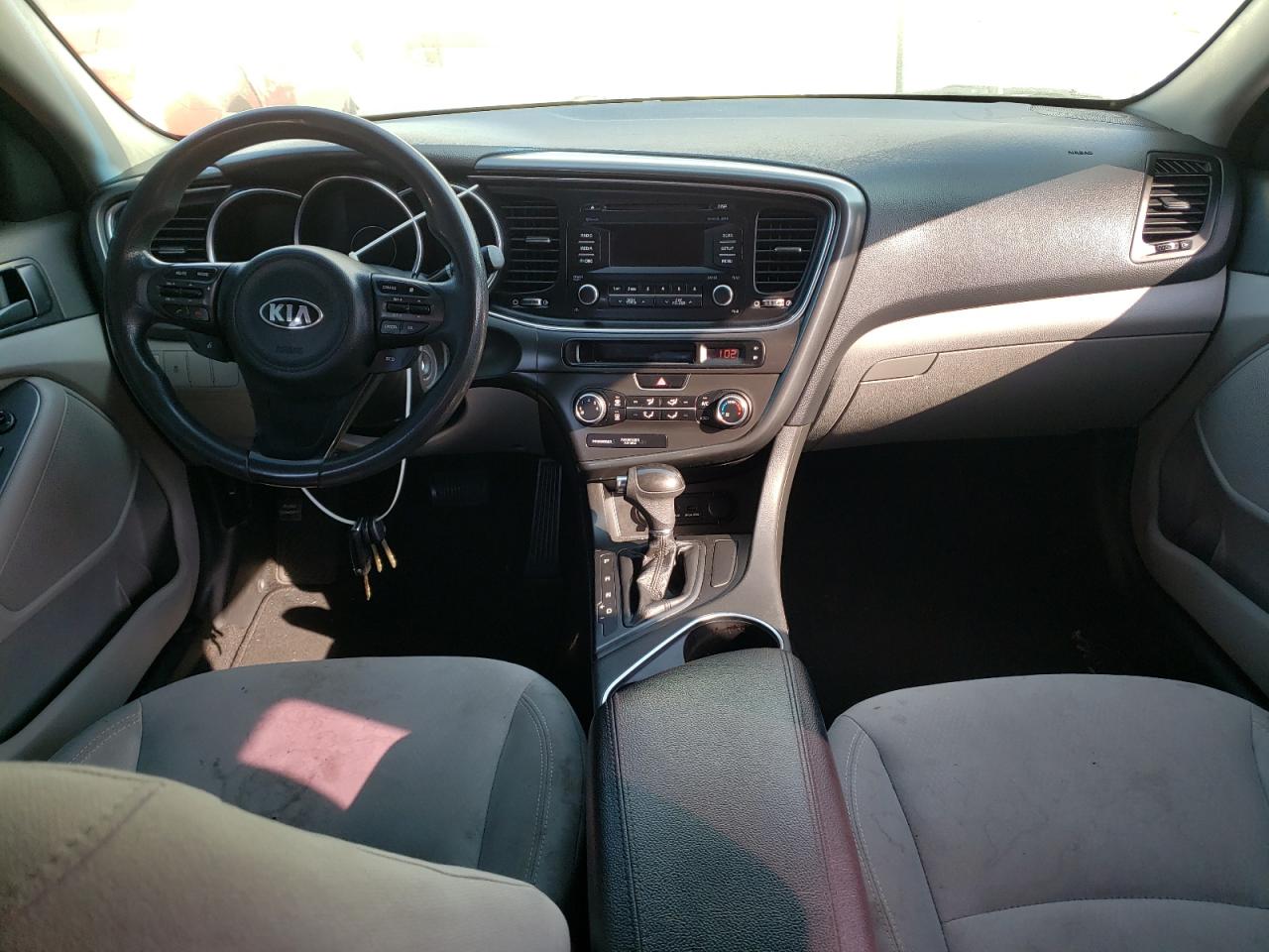 2014 KIA OPTIMA LX - 5XXGM4A73EG279780 — photo 8