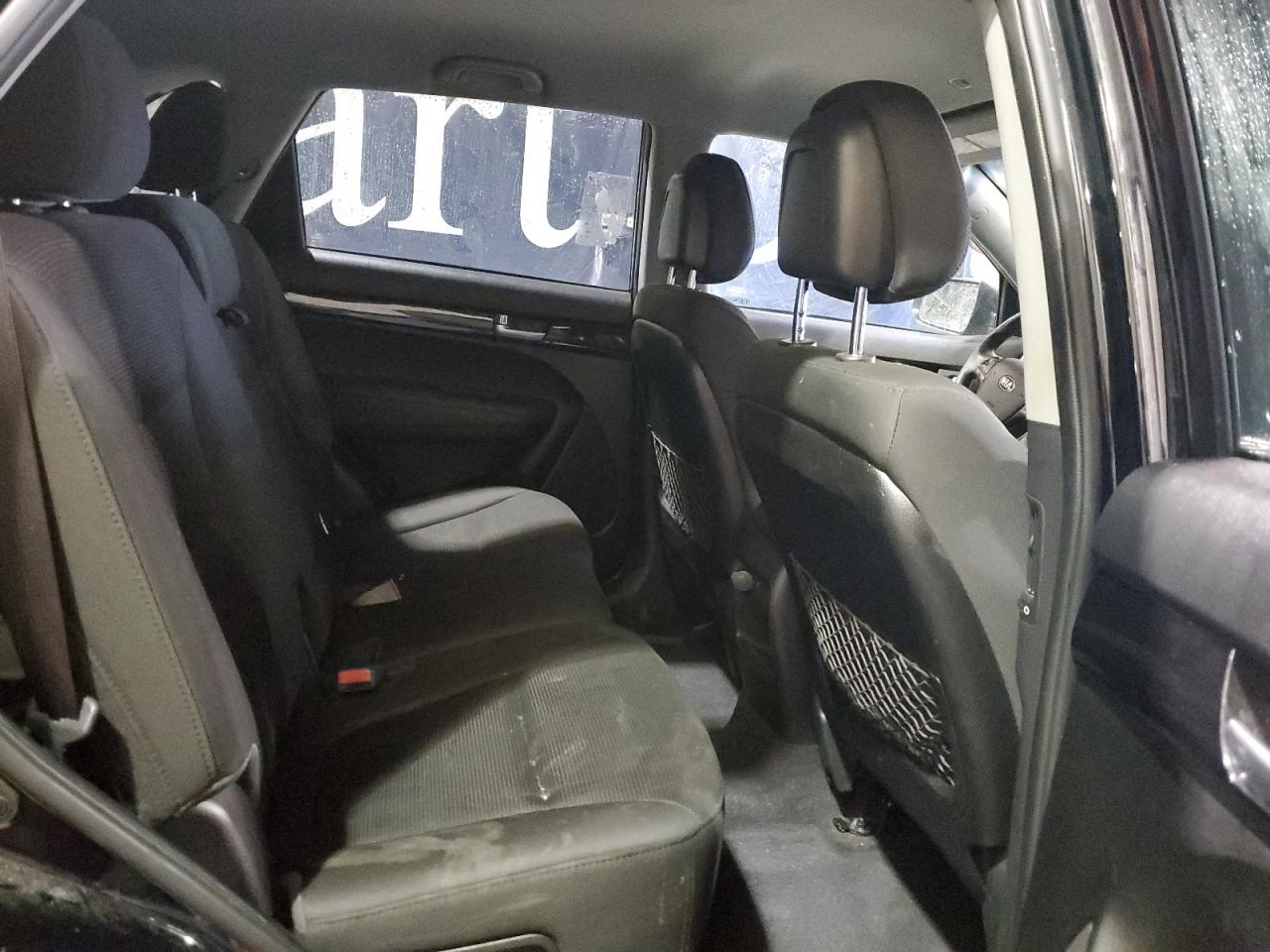 2014 KIA SORENTO LX - 5XYKT4A71EG492364 — photo 10