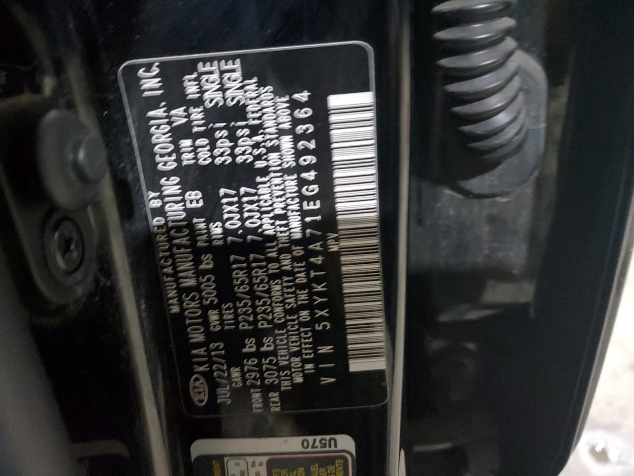 2014 KIA SORENTO LX - 5XYKT4A71EG492364 — photo 12