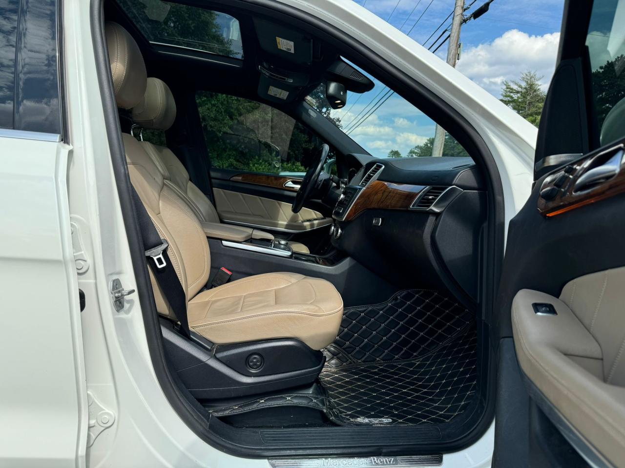 2014 MERCEDES-BENZ GL 350 BLU - 4JGDF2EE7EA308344 — photo 5
