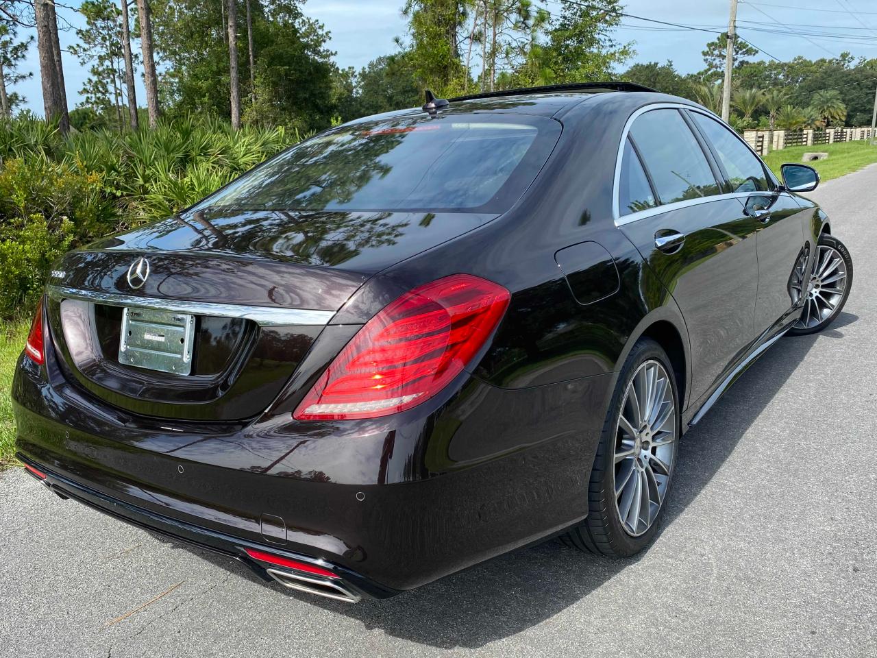 2014 MERCEDES-BENZ S 550 - WDDUG8CB9EA017301 — photo 4
