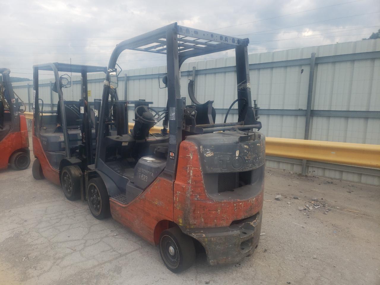 2014 TOYOTA FORKLIFT - 52699 — photo 3