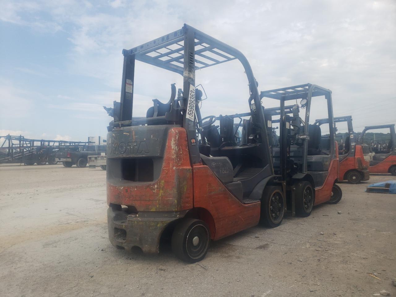 2014 TOYOTA FORKLIFT - 52699 — photo 4