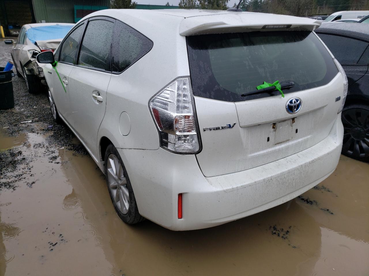 2014 TOYOTA PRIUS V - JTDZN3EU9EJ002725 — photo 3