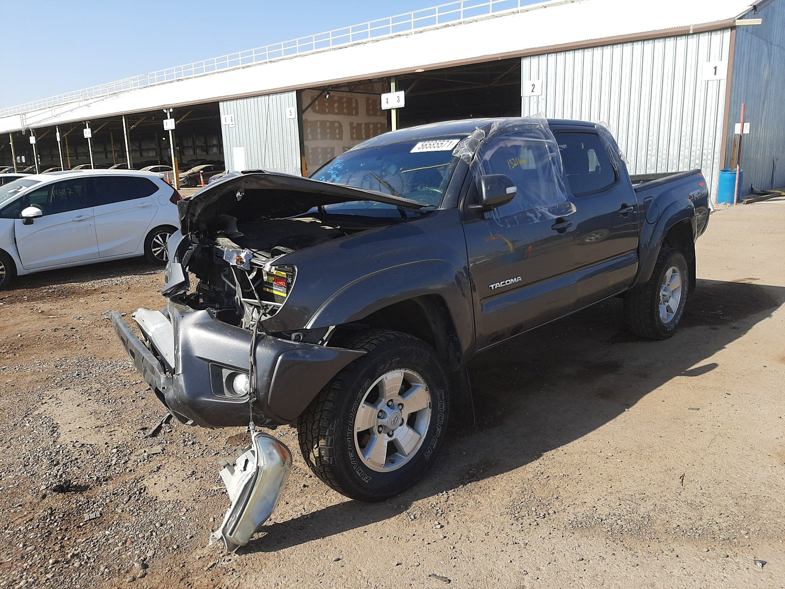 2014 TOYOTA TACOMA DOU - 5TFLU4EN0EX086616 — photo 2