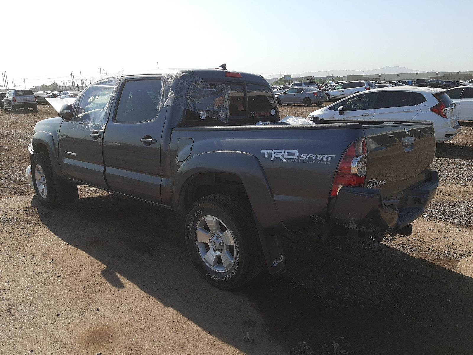 2014 TOYOTA TACOMA DOU - 5TFLU4EN0EX086616 — photo 3