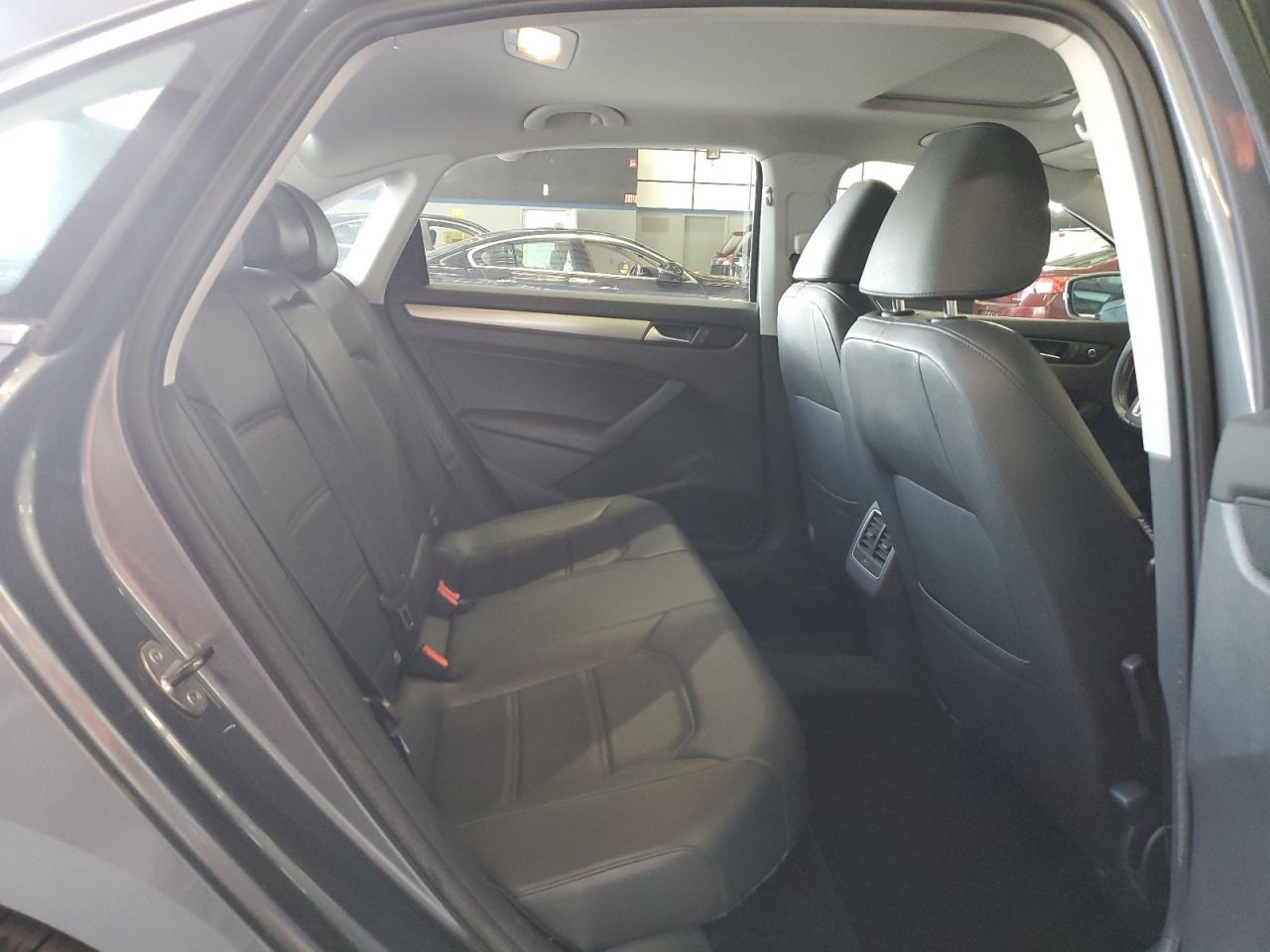 2014 VOLKSWAGEN PASSAT SE - 1VWBT7A38EC042064 — photo 10