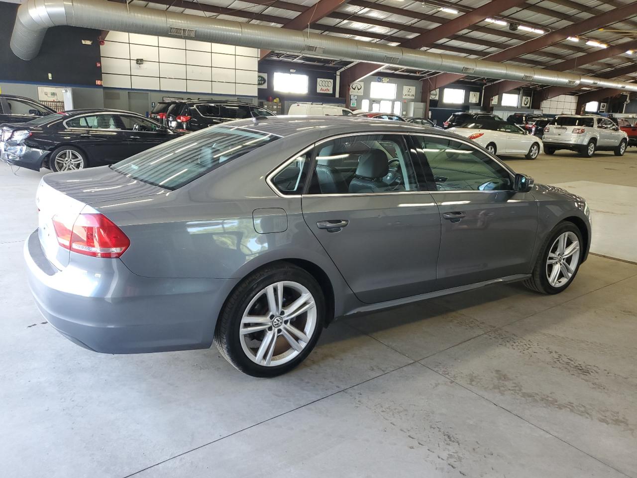 2014 VOLKSWAGEN PASSAT SE - 1VWBT7A38EC042064 — photo 3
