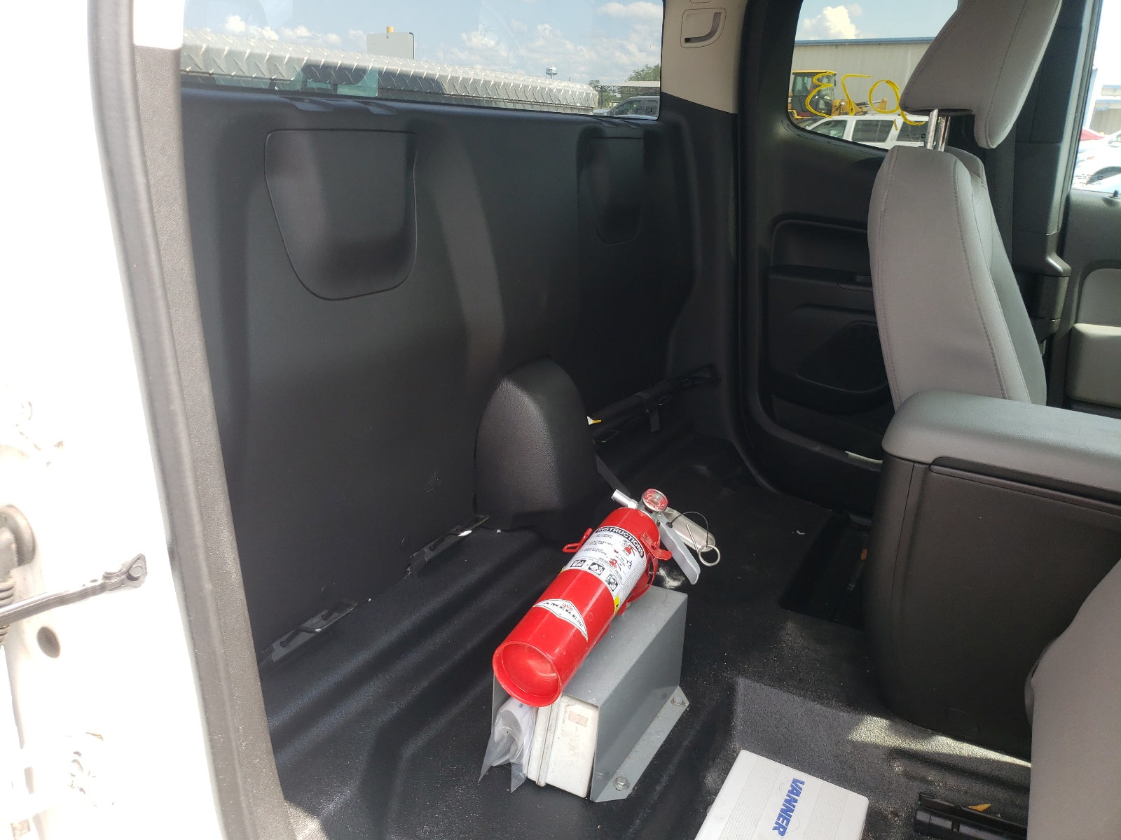 2015 CHEVROLET COLORADO - 1GCHSAEA1F1246160 — photo 6