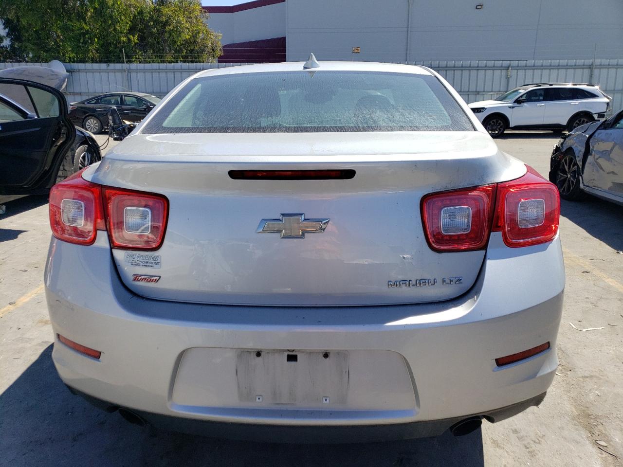 2015 CHEVROLET MALIBU LTZ - 1G11G5SX6FF107821 — photo 6