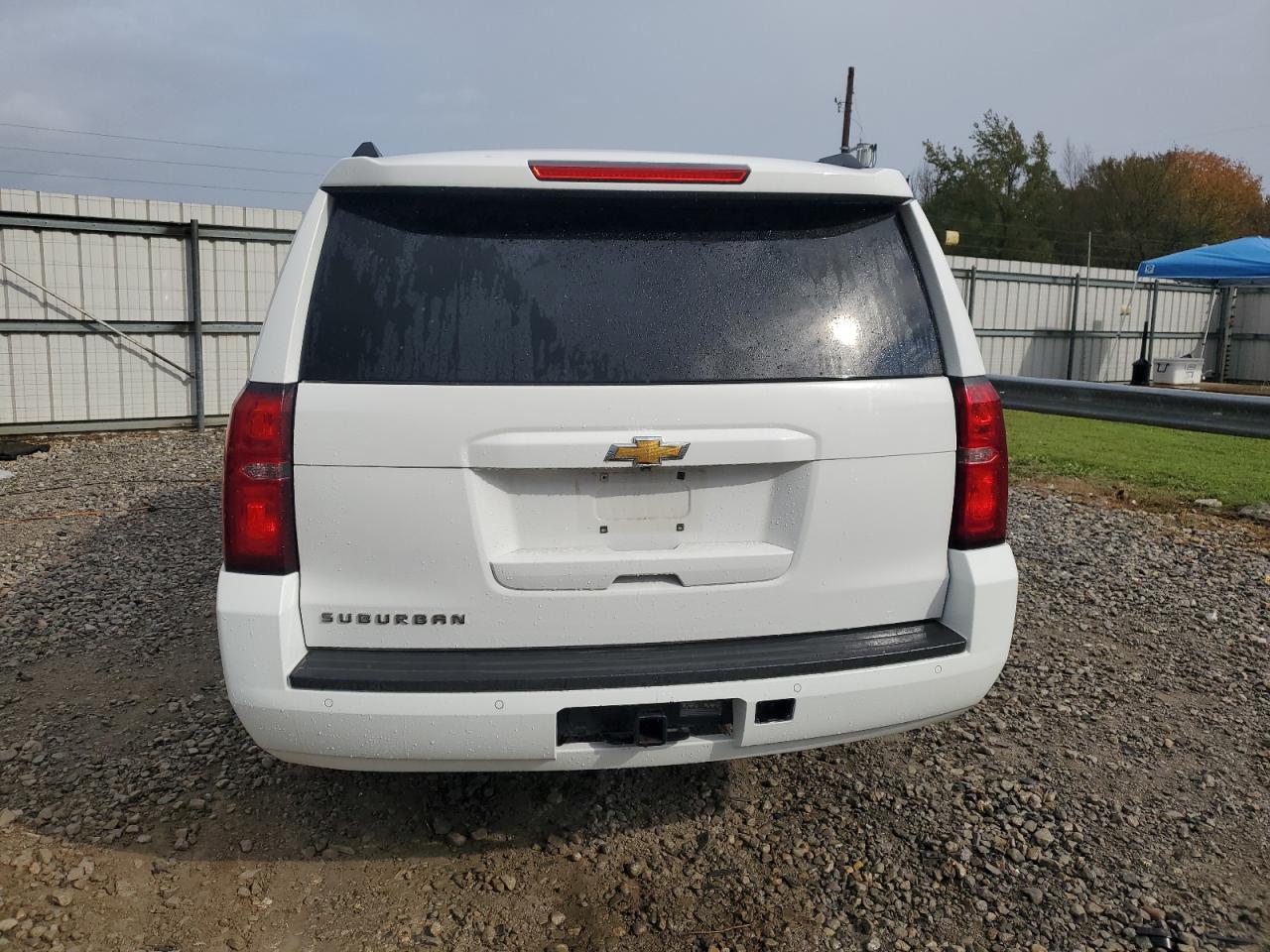 2015 CHEVROLET SUBURBAN C - 1GNSCJKC5FR295525 — photo 6