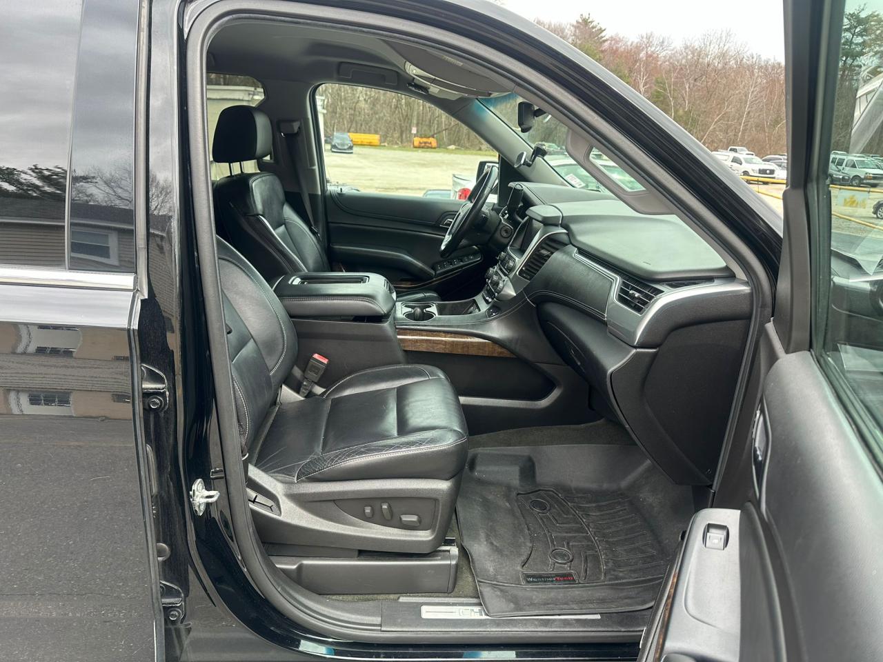 2015 CHEVROLET SUBURBAN K - 1GNSKJKC0FR516659 — photo 7