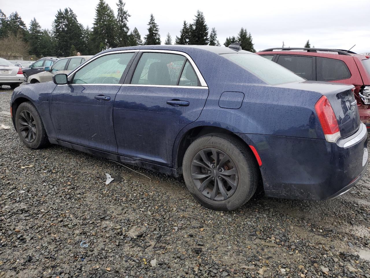 2015 CHRYSLER 300 LIMITE - 2C3CCAAG2FH899345 — photo 2