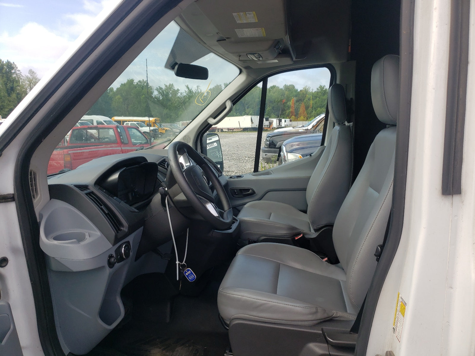 2015 FORD TRANSIT T- - 1FTSW3XV5FKA06206 — photo 5
