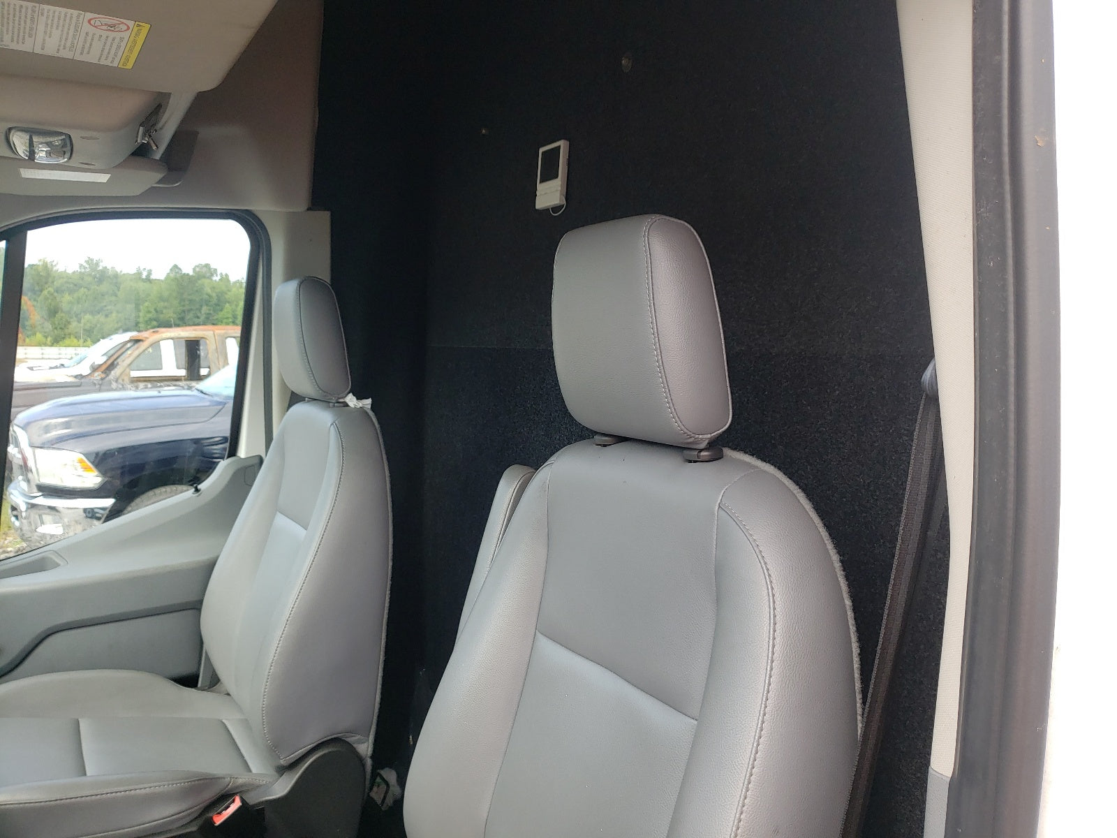 2015 FORD TRANSIT T- - 1FTSW3XV5FKA06206 — photo 6