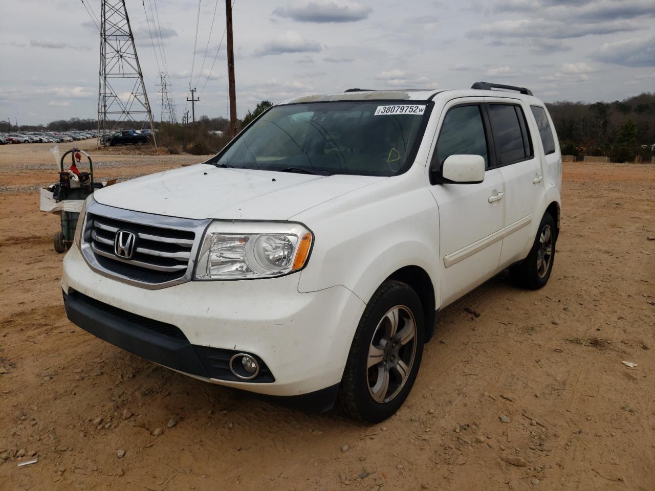2015 HONDA PILOT SE - 5FNYF4H38FB055362 — photo 2