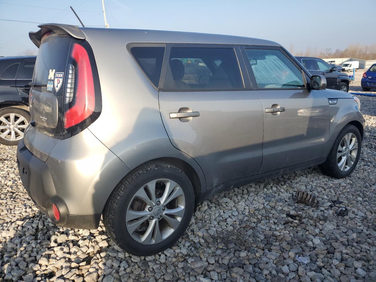 2015 KIA SOUL + - KNDJP3A52F7129501 — photo 3