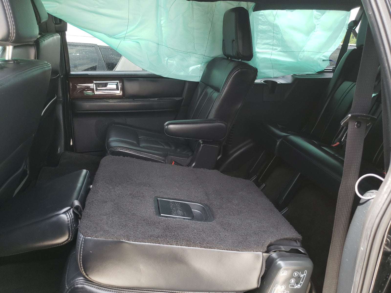 2015 LINCOLN NAVIGATOR - 5LMJJ3HT3FEJ01412 — photo 6