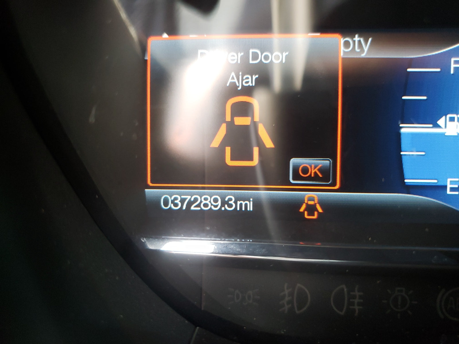 2015 LINCOLN NAVIGATOR - 5LMJJ3HT3FEJ01412 — photo 8