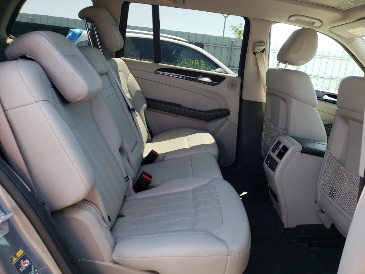 2015 MERCEDES-BENZ GL 350 BLU - 4JGDF2EE6FA513512 — photo 10
