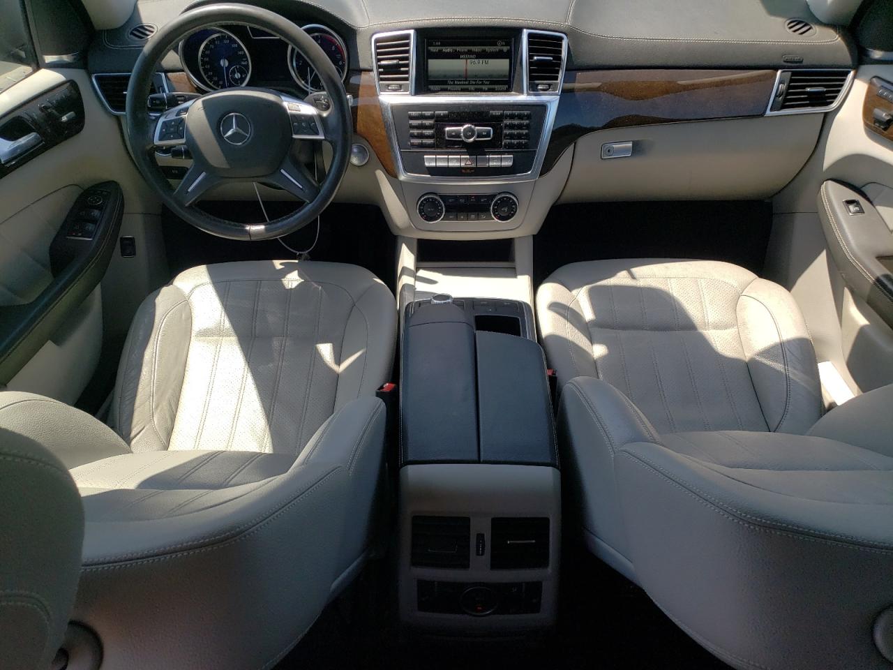 2015 MERCEDES-BENZ GL 350 BLU - 4JGDF2EE6FA513512 — photo 7