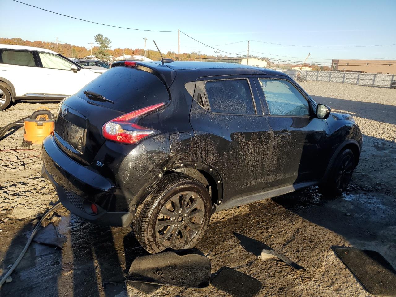 2015 NISSAN JUKE S - JN8AF5MR6FT512138 — photo 3