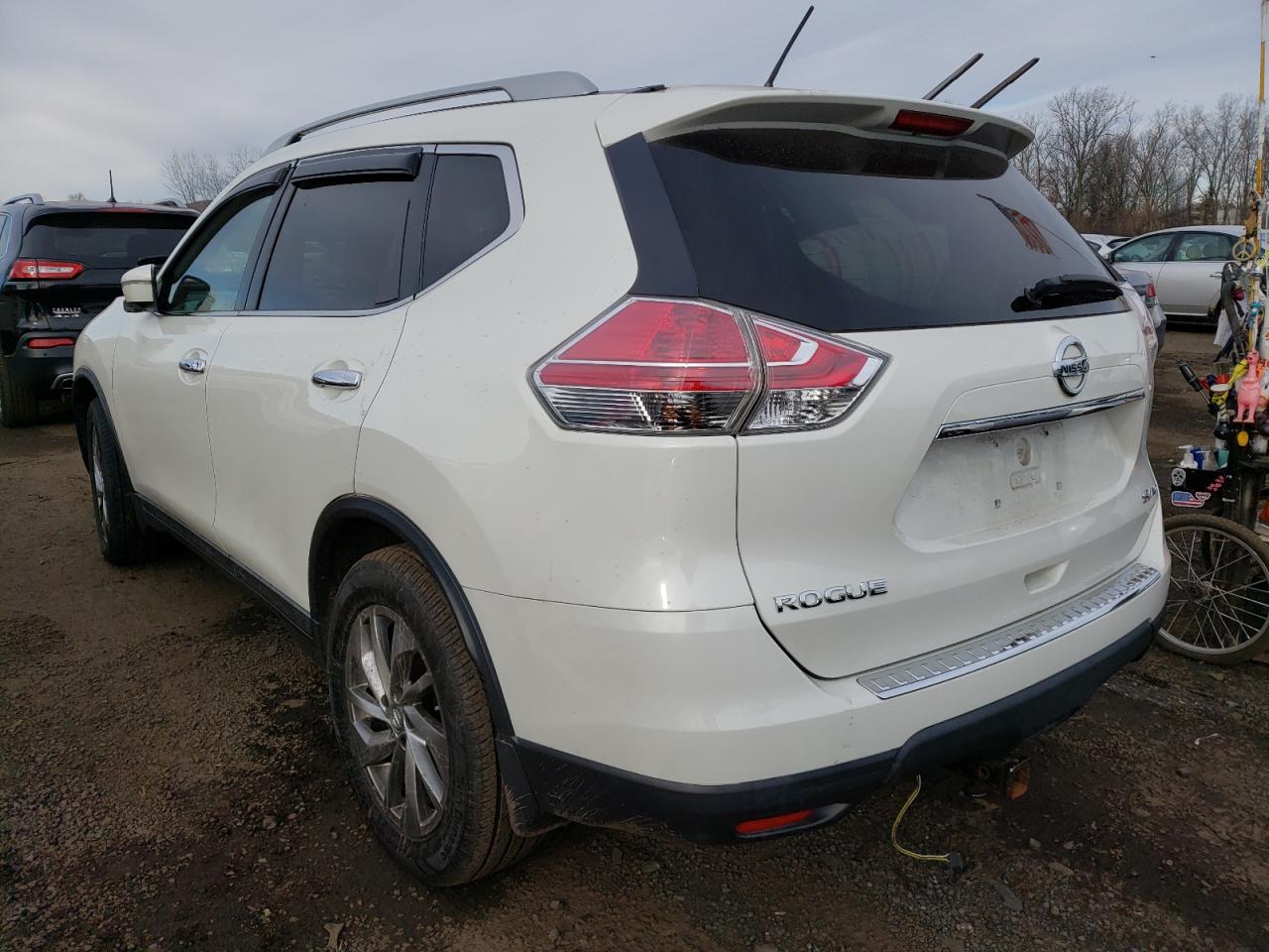 2015 NISSAN ROGUE S - 5N1AT2MV5FC887966 — photo 2