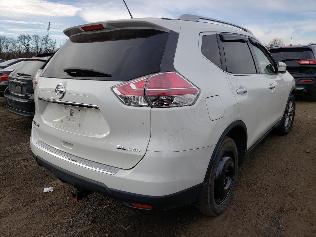2015 NISSAN ROGUE S - 5N1AT2MV5FC887966 — photo 3