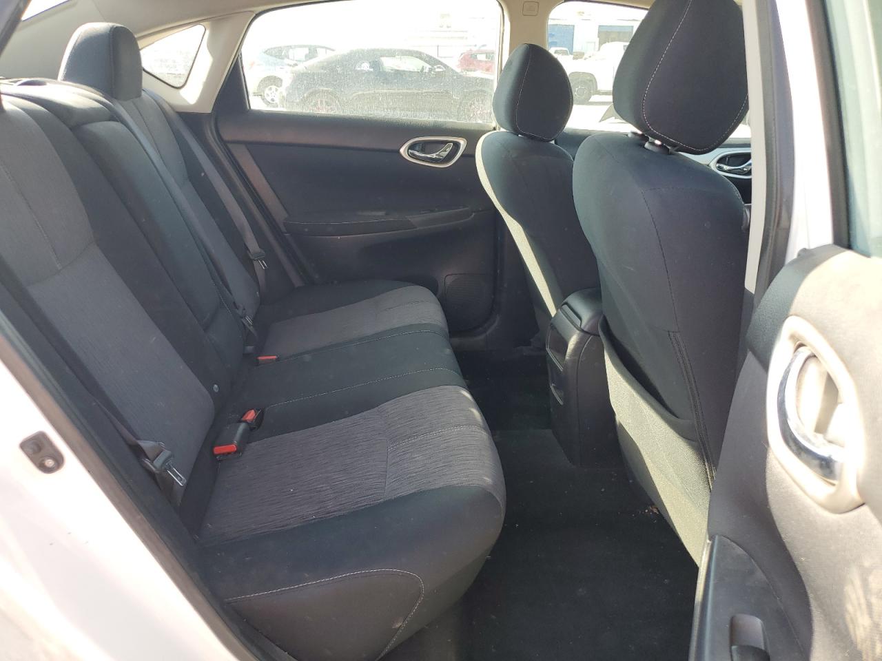 2015 NISSAN SENTRA S - 3N1AB7AP9FL634246 — photo 10