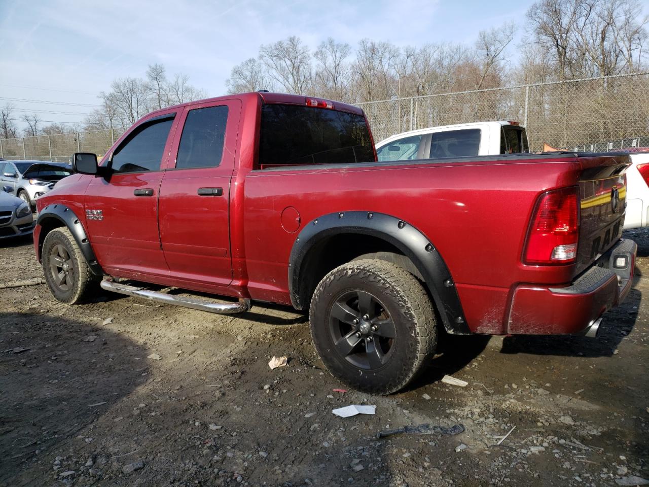 2015 RAM 1500 ST - 1C6RR7FT9FS696384 — photo 2