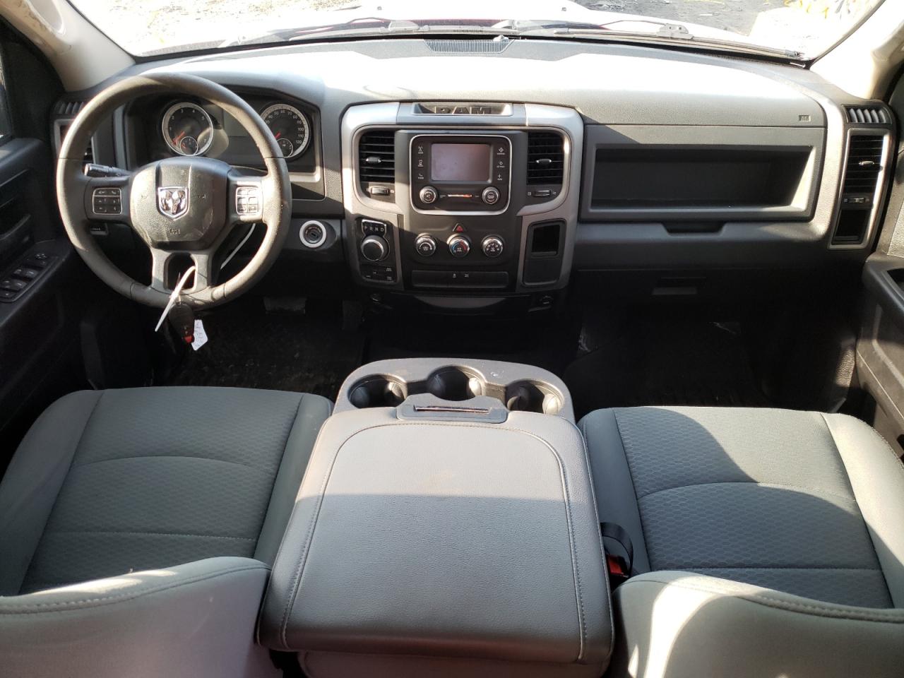 2015 RAM 1500 ST - 1C6RR7FT9FS696384 — photo 8