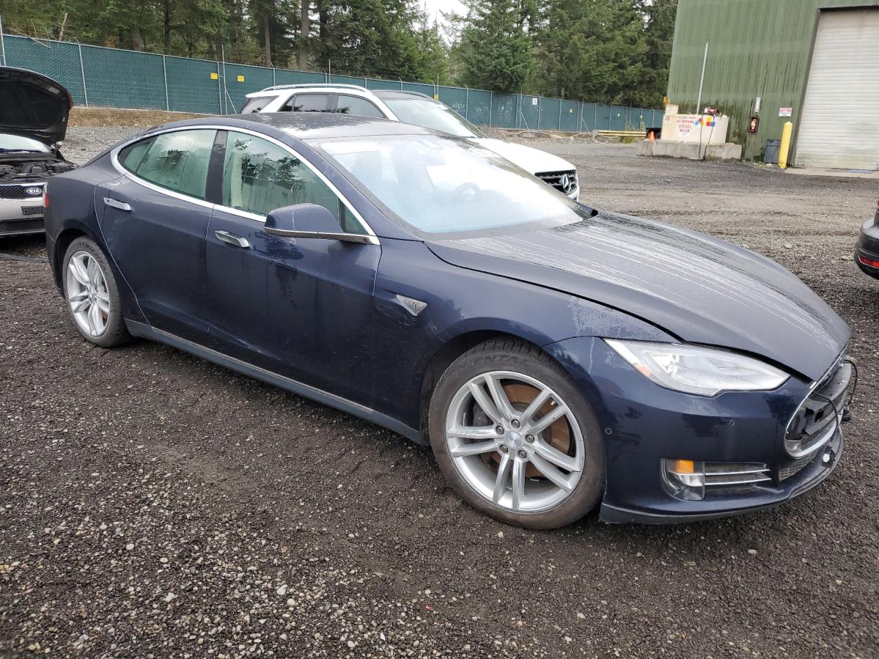 2015 TESLA MODEL S 85 - 5YJSA1H25FF080875 — photo 4