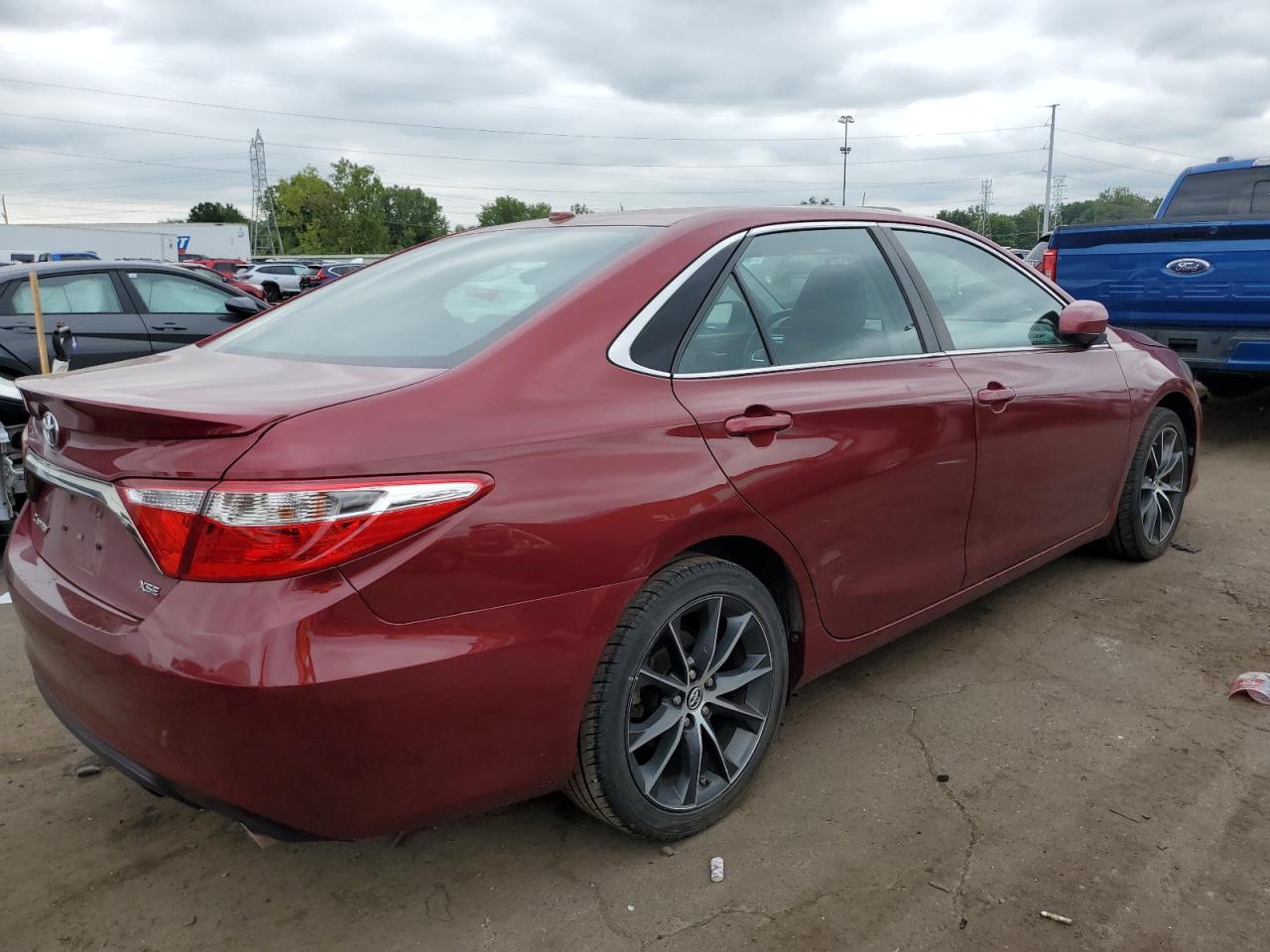 2015 TOYOTA CAMRY LE - 4T1BF1FK7FU944297 — photo 3