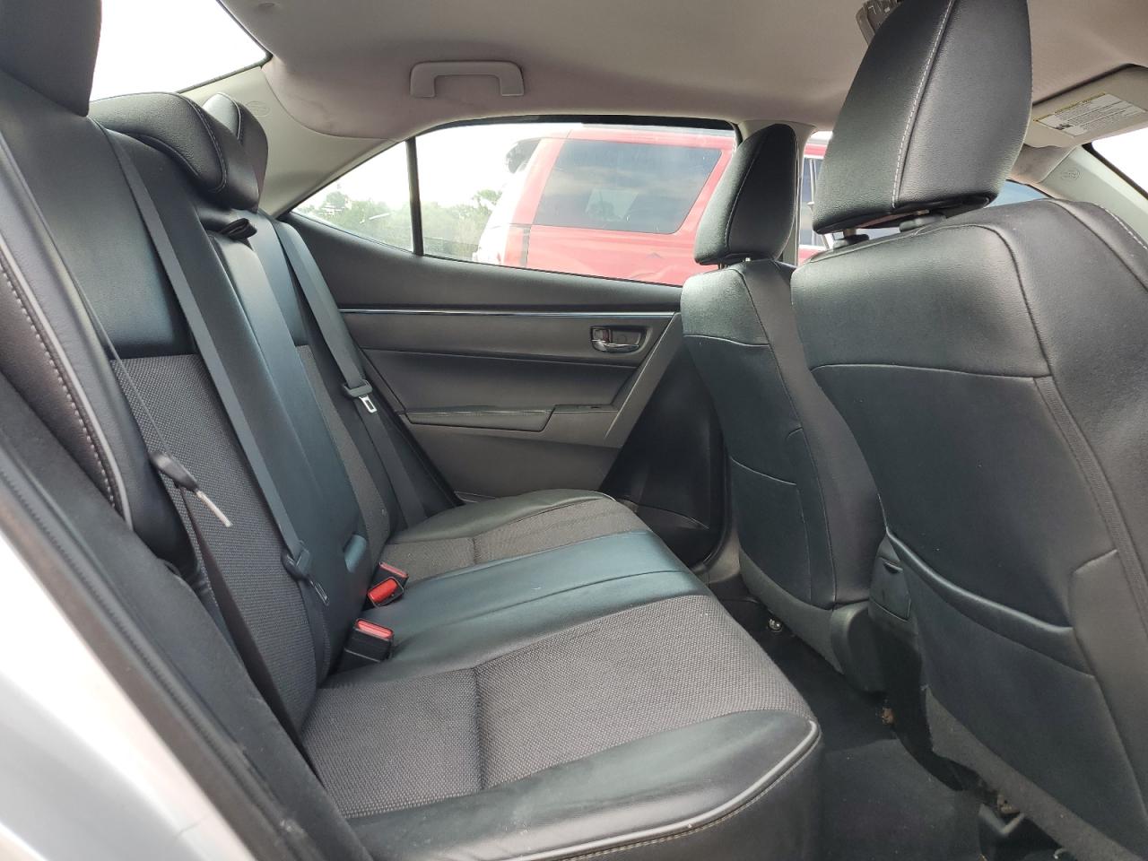2015 TOYOTA COROLLA L - 5YFBURHE1FP307404 — photo 10
