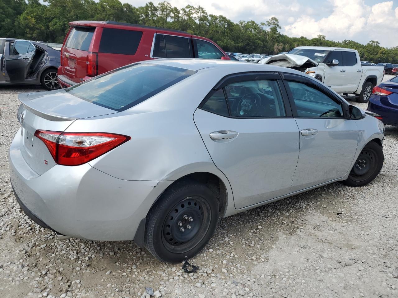 2015 TOYOTA COROLLA L - 5YFBURHE1FP307404 — photo 3