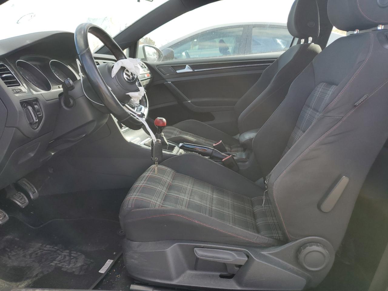 2015 VOLKSWAGEN GTI - 3VWYT7AU9FM040472 — photo 7