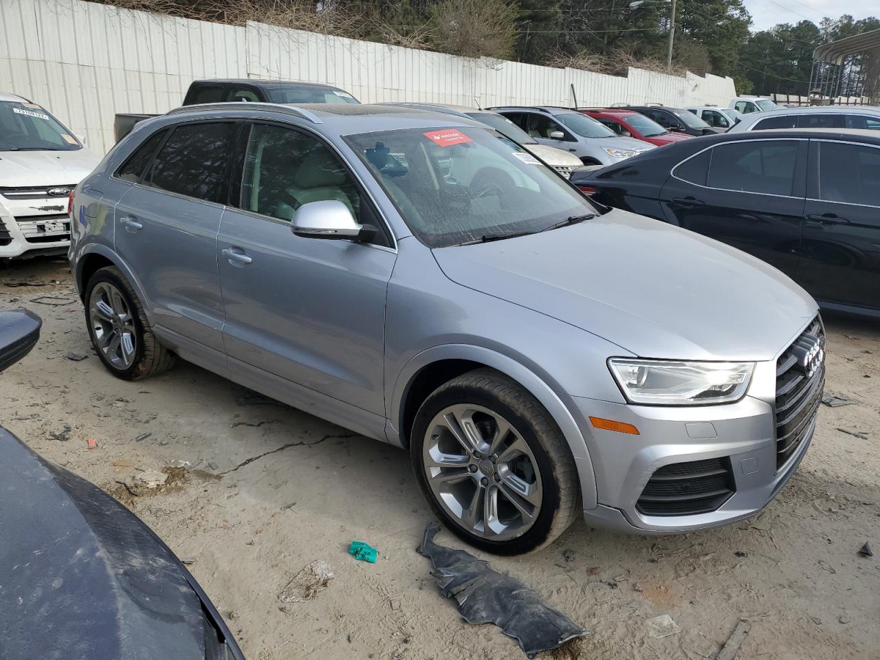 2016 AUDI Q3 PREMIUM - WA1EFCFS6GR000518 — photo 4